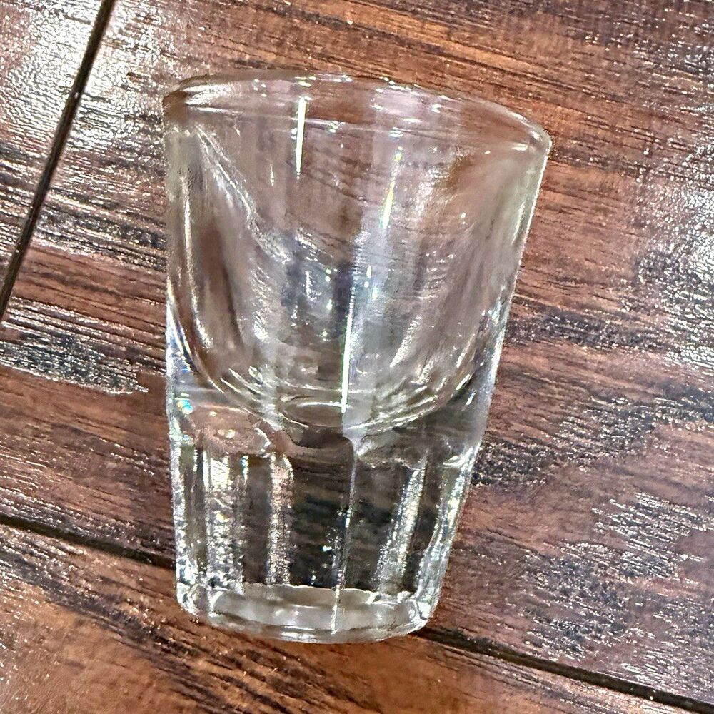 vintage Faceted Clear Glass Shot Glass 2 fl oz Round Barware H7